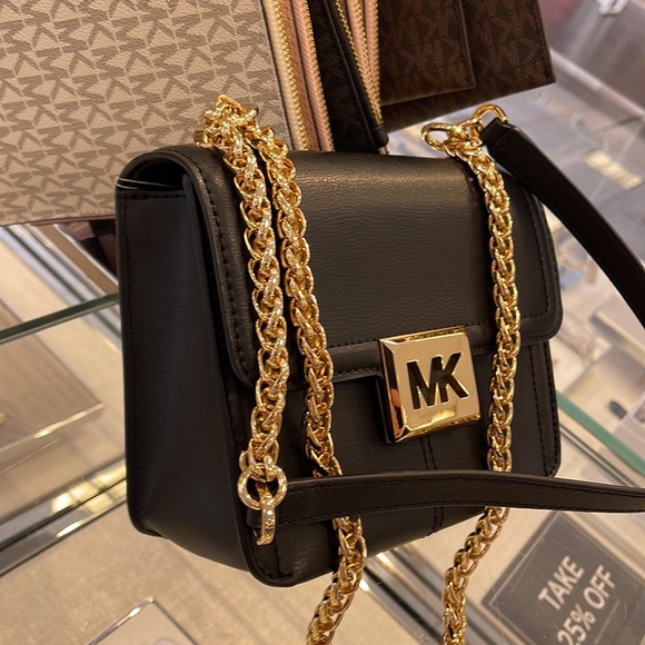 MICHAEL KORS SONIA SMALL SHOULDER XBODY BLACK COLOR - Picture 6 of 16